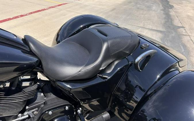 2023 Harley-Davidson® FLRT - Freewheeler®