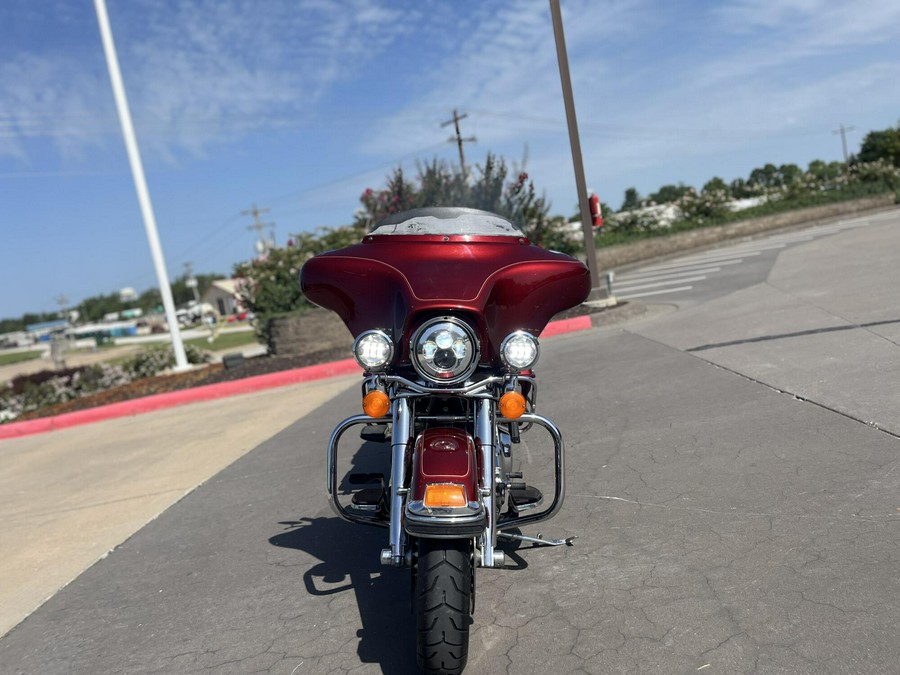 2010 Harley-Davidson® FLHTC Electra Glide® Classic RED HOT SUNGLO 634791