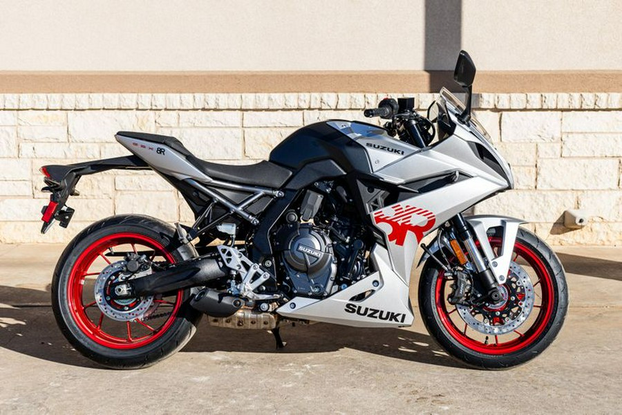 New 2024 SUZUKI GSX8R