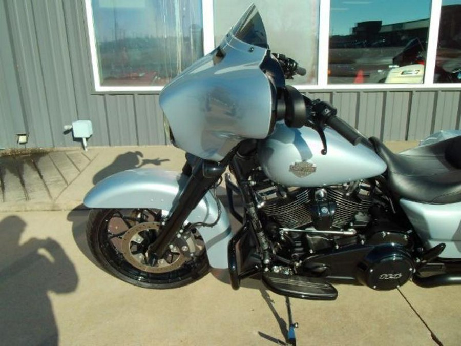 2023 Harley-Davidson® FLHXS STREET GLIDE SPECIAL