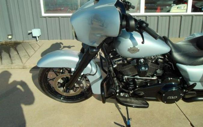 2023 Harley-Davidson® FLHXS STREET GLIDE SPECIAL