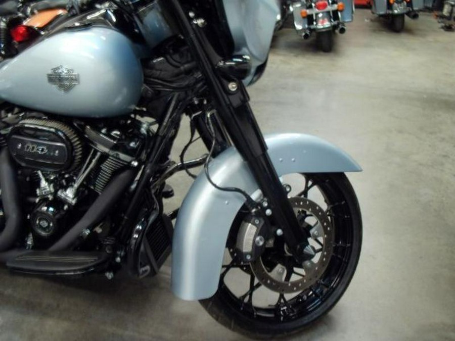 2023 Harley-Davidson® FLHXS STREET GLIDE SPECIAL