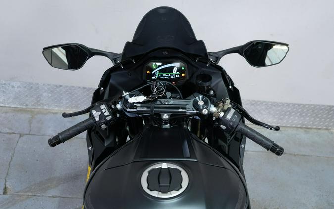 2025 Kawasaki Ninja® ZX™-10R ABS
