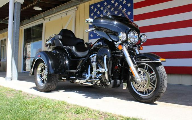 2019 Harley-Davidson® FLHTCUTG - Tri Glide® Ultra