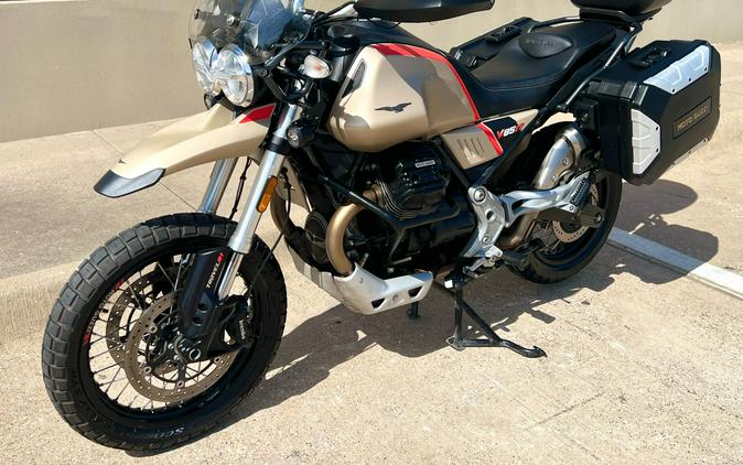 2020 Moto Guzzi V85 TT Travel