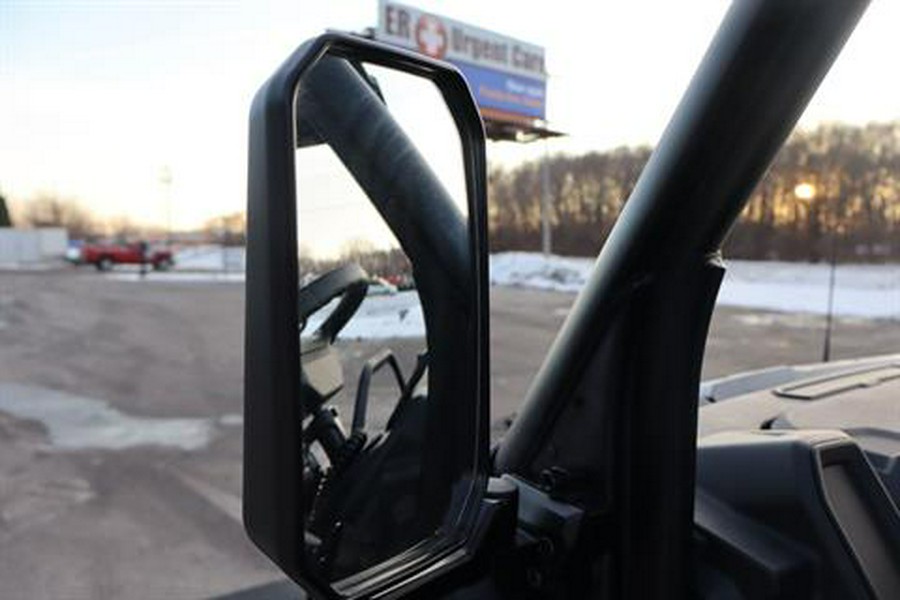 2025 CFMOTO UFORCE U10 Pro