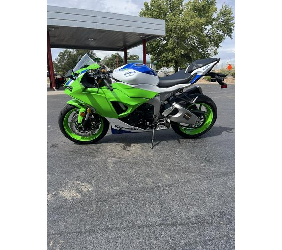 2024 Kawasaki Ninja® ZX™-6R 40th Anniversary Edition ABS