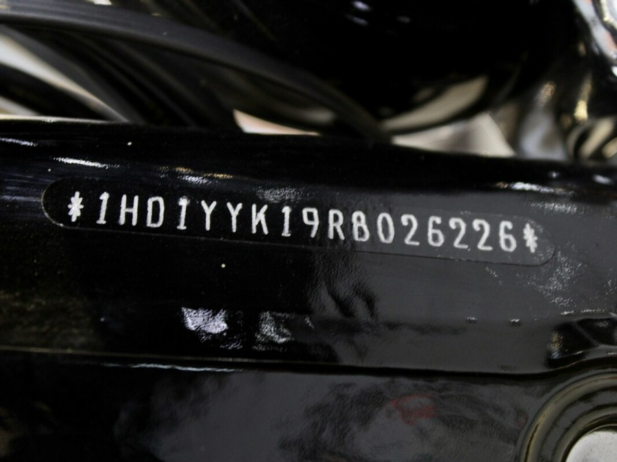 2024 Harley-Davidson Softail Street Bob 114 Cruiser FXBBS