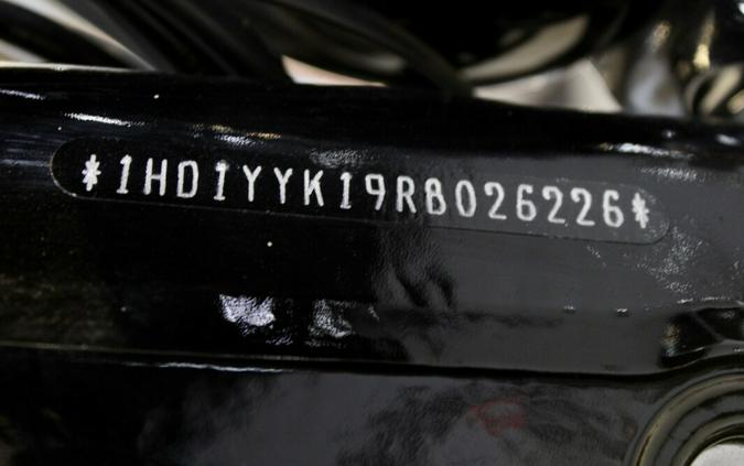 2024 Harley-Davidson Softail Street Bob 114 Cruiser FXBBS