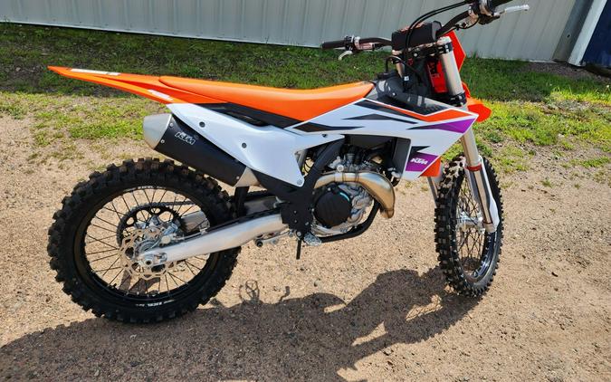 2024 KTM 450 SX-F Factory Edition First Look [17 Fast Facts]