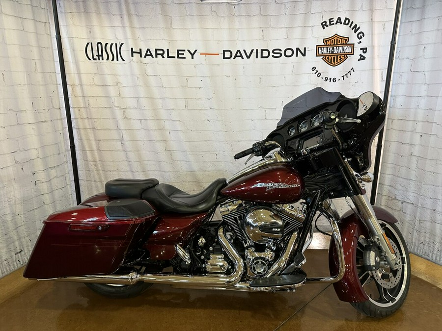 2014 Harley-Davidson Street Glide Special FLHXS Mysterious Red Sunglo