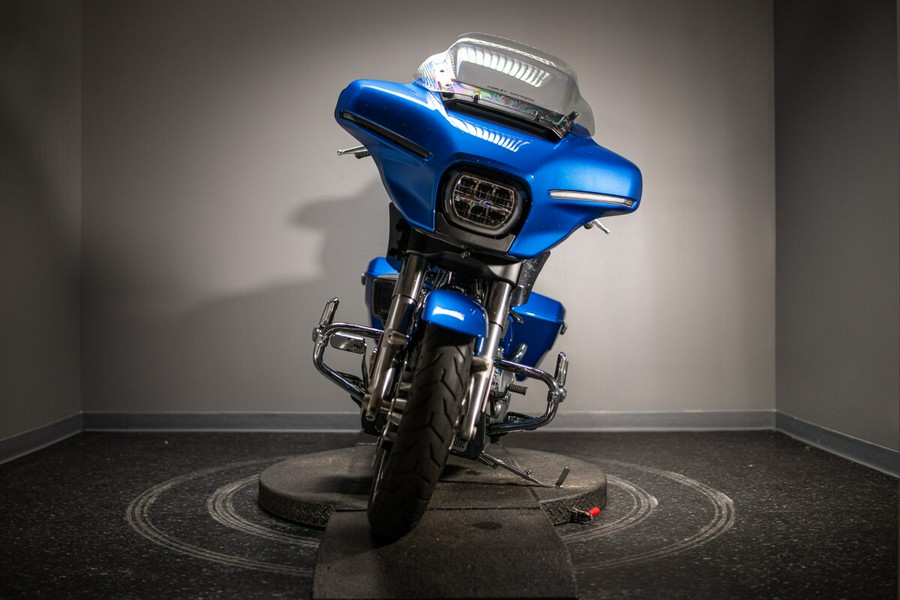 2024 Street Glide® (FLHX)