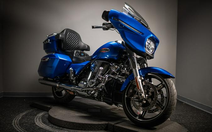 2024 Street Glide® (FLHX)