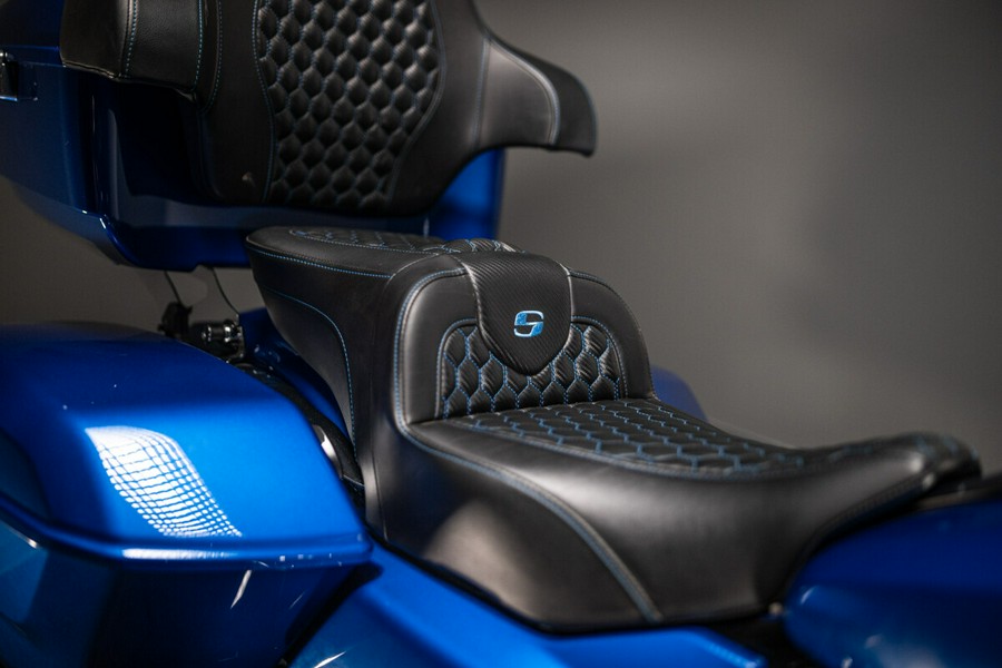 2024 Street Glide® (FLHX)