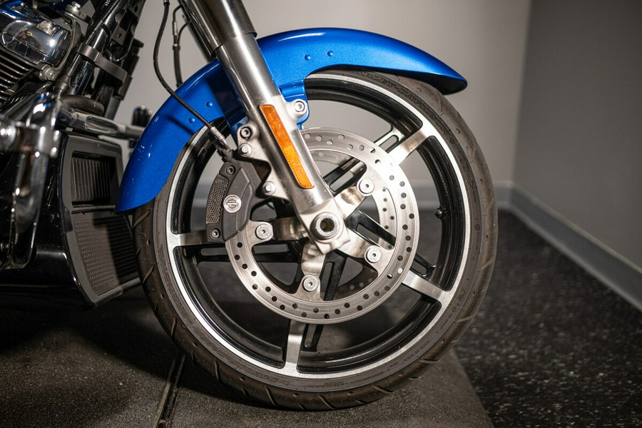 2024 Street Glide® (FLHX)