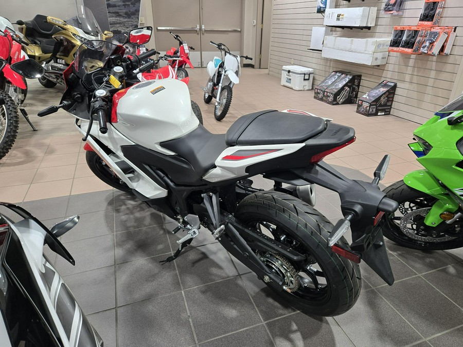 2026 YAMAHA YZF-R3 ABS 70TH ANNIVERSARY EDITION