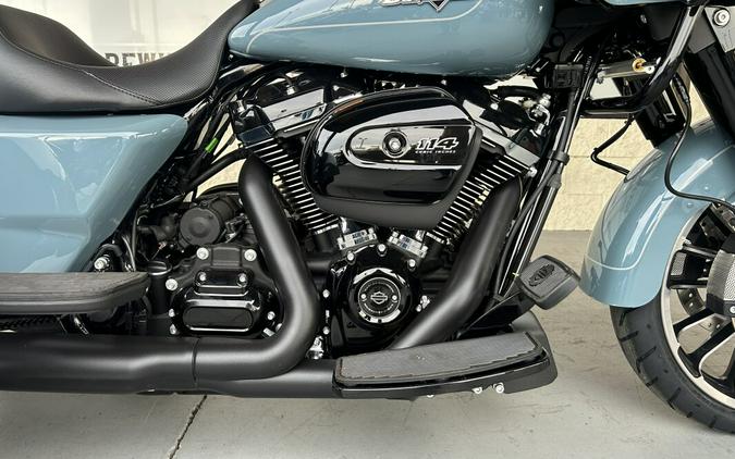 FLTRT 2024 Road Glide 3