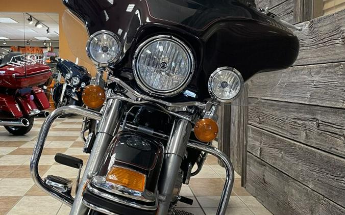 2006 Harley-Davidson Electra Glide® Classic Two-Tone Black Cherry and Black Pearl