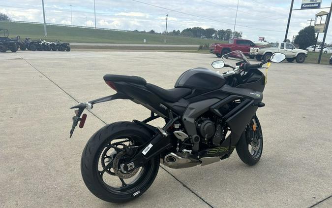 2025 Triumph Daytona 660 Satin Granite/Satin Black 660