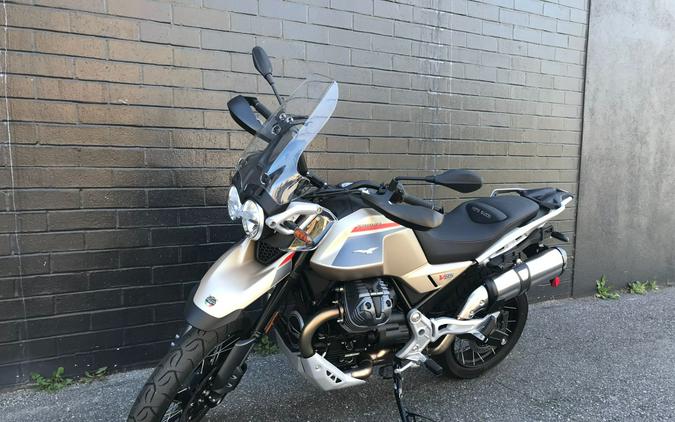 2025 Moto Guzzi V85 TT Travel