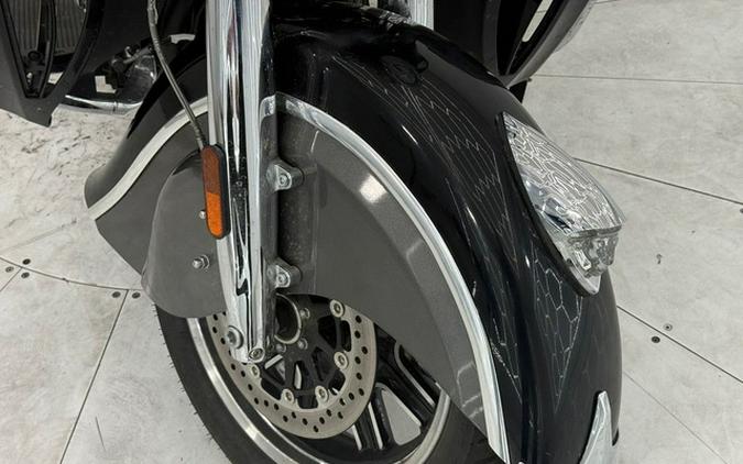 2024 Indian Roadmaster Black Metallic/Titanium Metallic