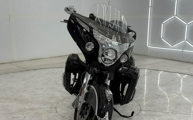 2024 Indian Roadmaster Black Metallic/Titanium Metallic