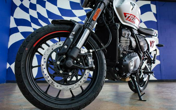2027 Street Tracker 400 - Triumph