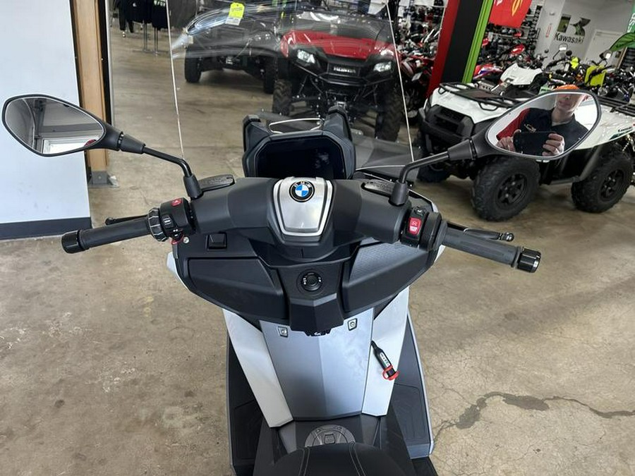 2024 BMW C 400 GT Alpine White