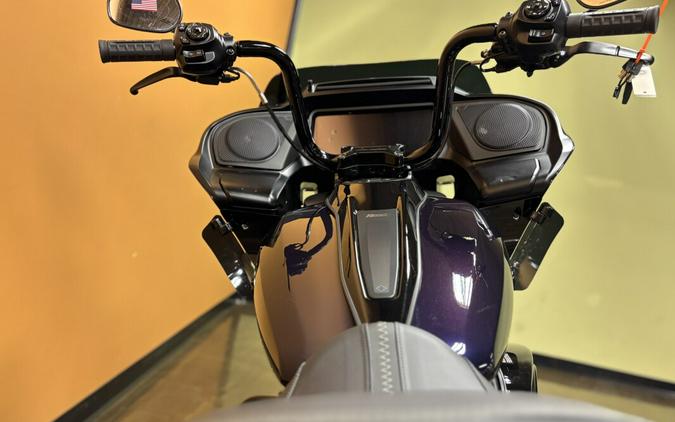 FLTRX 2025 Road Glide™