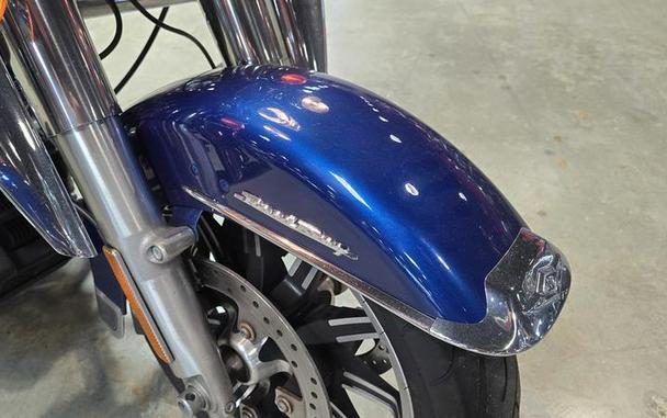 2015 Harley-Davidson® FLHR - Road King®