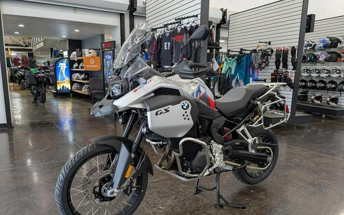 2025 BMW F 900 GS Adventure White Aluminum Metallic Matte