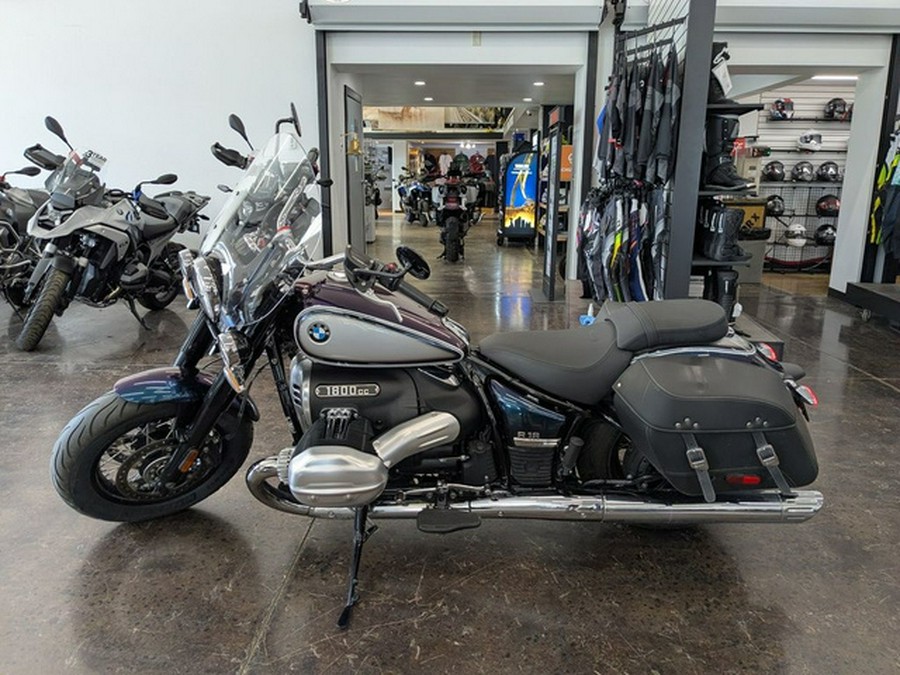 2022 BMW R 18 Classic 719 Galaxy Dust Metallic/Titan Silver Classic Black Storm Metallic