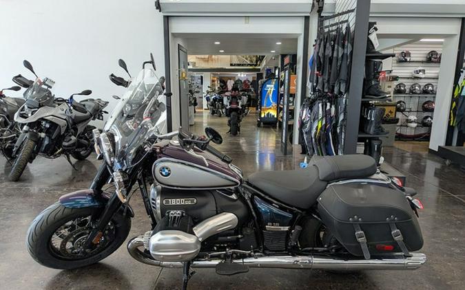 2022 BMW R 18 Classic Black Storm Metallic