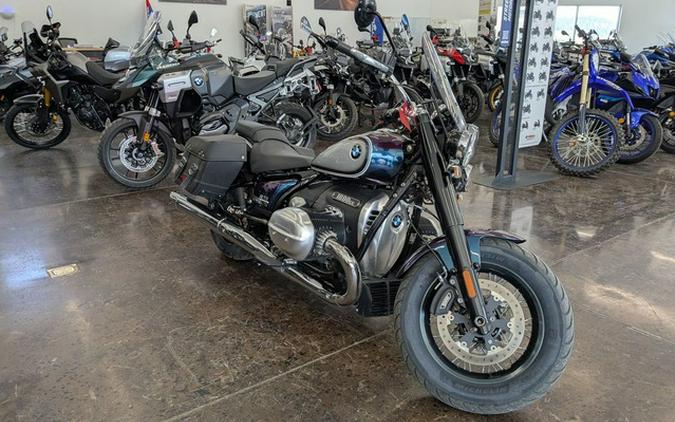 2022 BMW R 18 Classic Black Storm Metallic