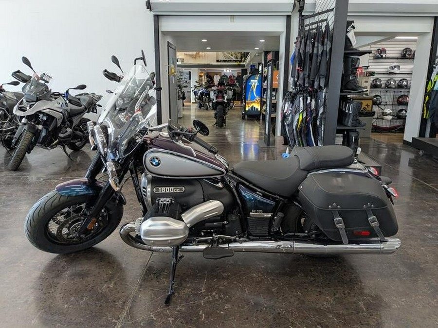 2022 BMW R 18 Classic Black Storm Metallic