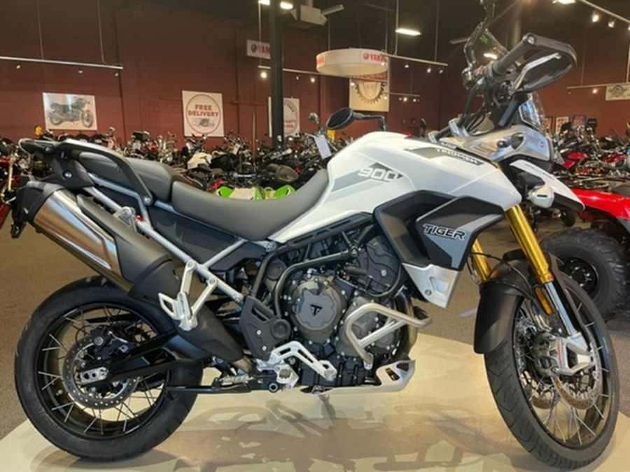 2024 Triumph Tiger 900 GT Pro Snowdonia White / Sapphire Black GT Pro