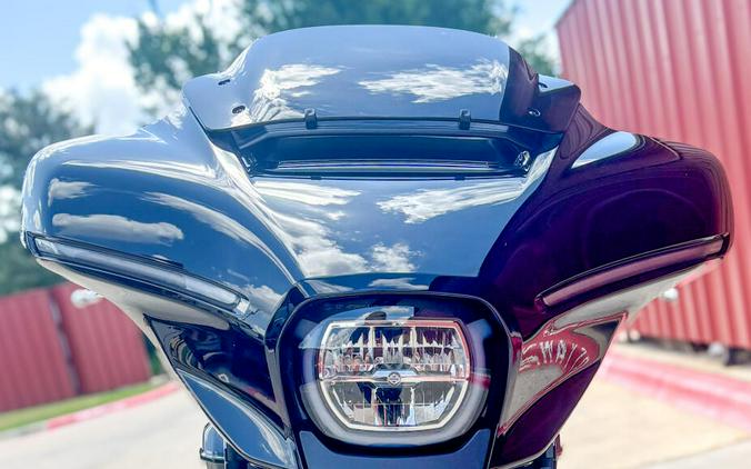 2024 Harley-Davidson® Street Glide® FLHX VIVID BLACK