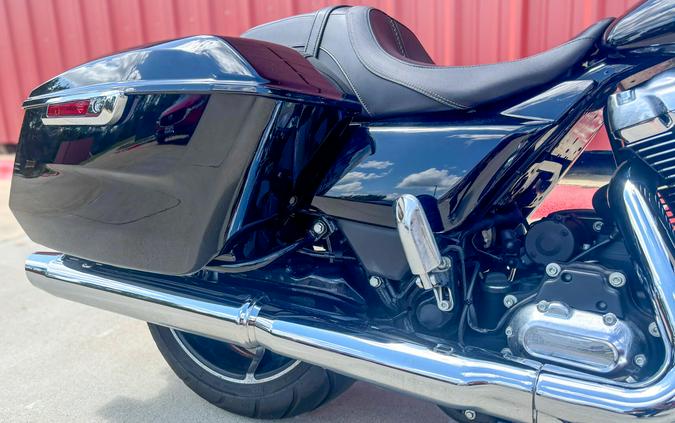 2024 Harley-Davidson® Street Glide® FLHX VIVID BLACK