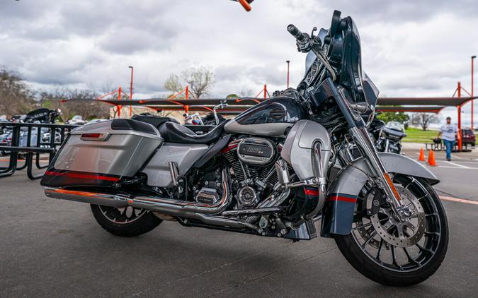 2019 CVO Street Glide FLHXSE