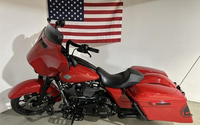 2022 Harley-Davidson Street Glide Special Redline Red - Black Finish