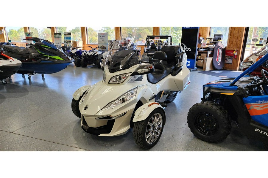 2016 Can-Am SPYDER RT Limited White/Chrome