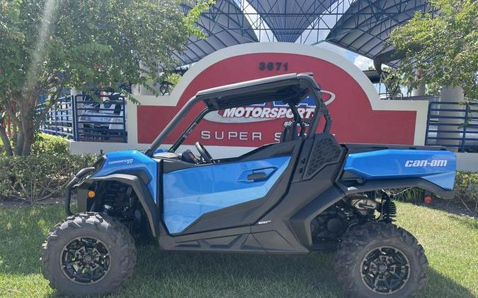 2023 Can-Am® Commander XT 700