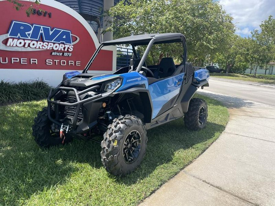 2023 Can-Am® Commander XT 700