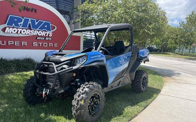 2023 Can-Am® Commander XT 700