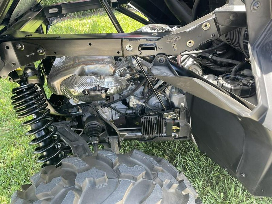 2023 Can-Am® Commander XT 700