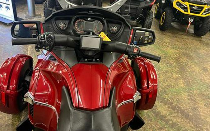 2015 Can-Am Spyder® RT Limited