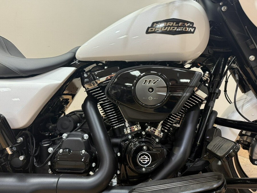 2025 FLHX Street Glide™