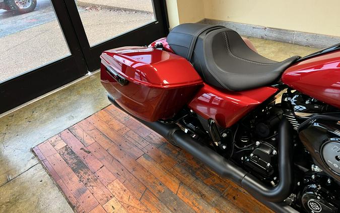 Used 2025 Harley-Davidson Street Glide Grand American Touring Motorcycle For Sale Near Memphis, TN