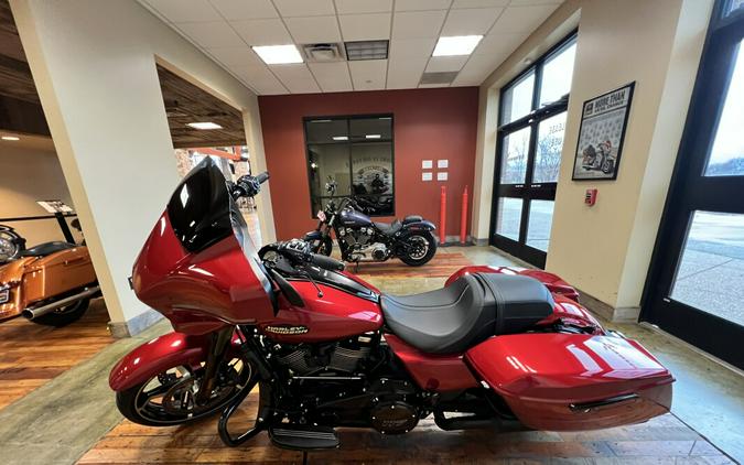 Used 2025 Harley-Davidson Street Glide Grand American Touring Motorcycle For Sale Near Memphis, TN