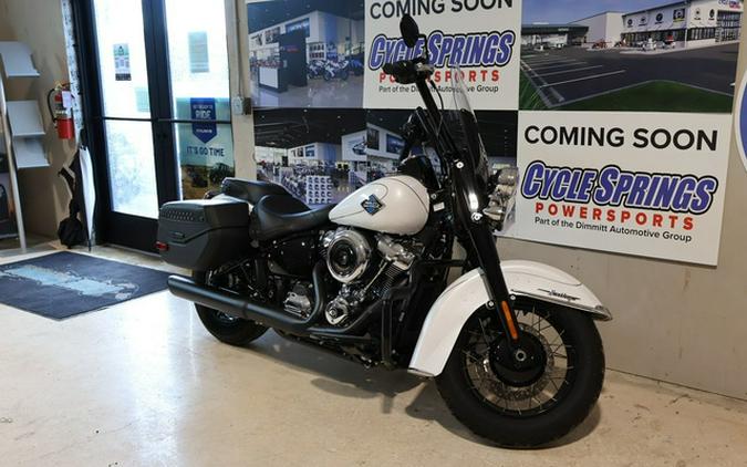 2025 Harley-Davidson Softail Heritage Classic
